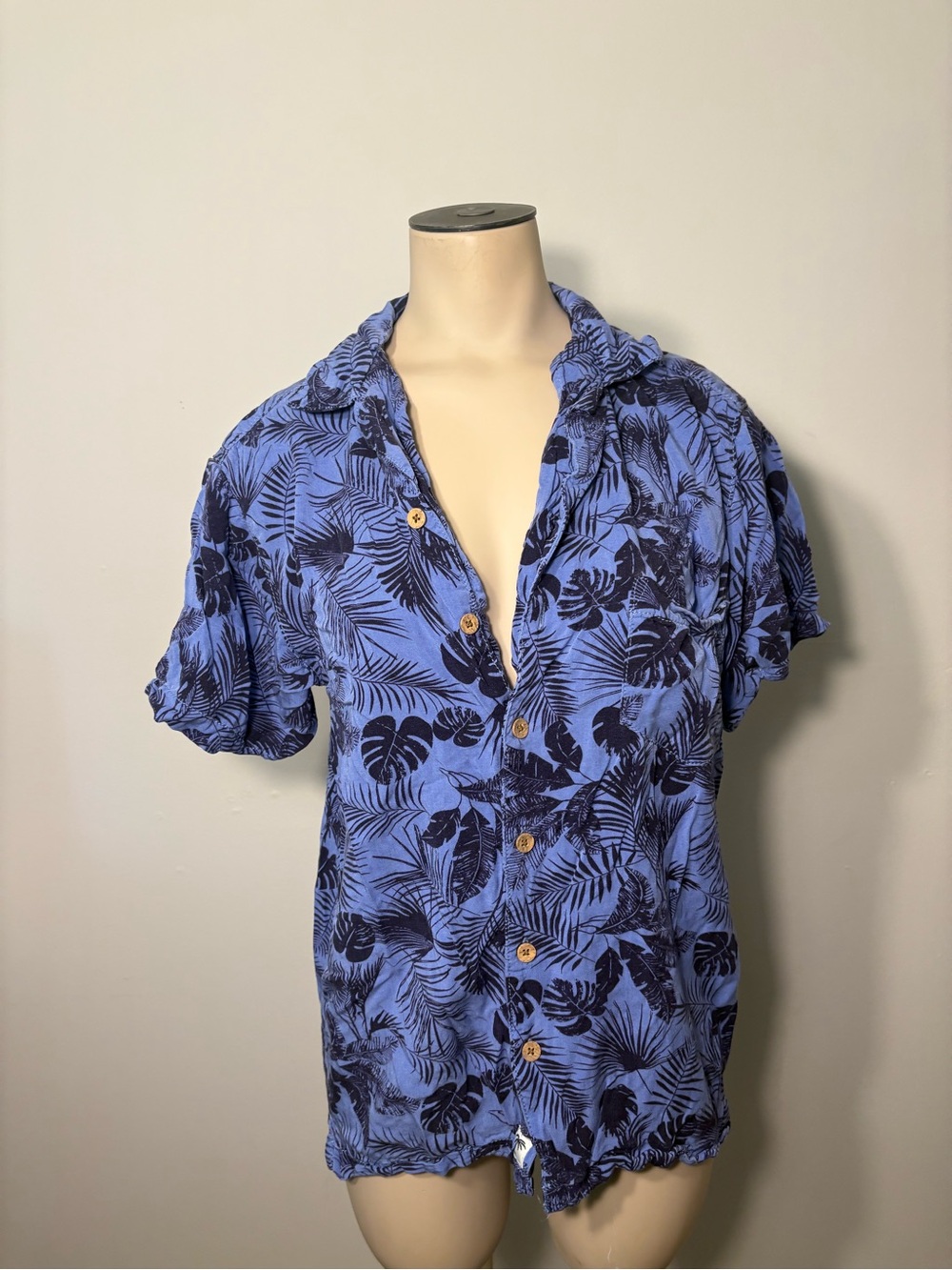 Men's Navy Leaf-Print Short Sleeve Button-Down Shirt - Blue
